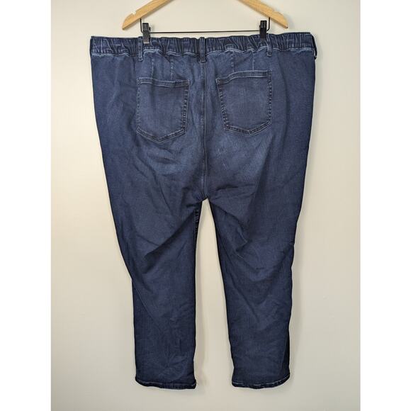 Torrid Weekend Boyfriend Straight Leg Mid-Rise Pull On Jean in Dark Moon - Picture 5 of 8